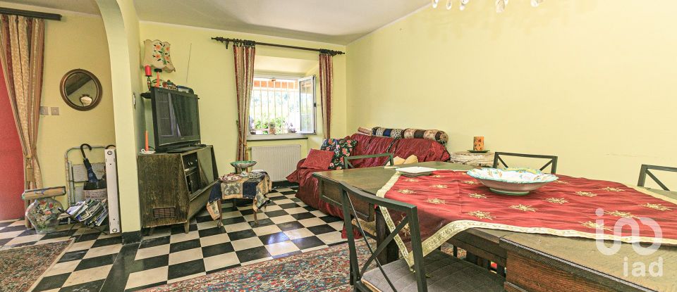 Casa indipendente 9 locali di 100 m² in Lumarzo (16024)