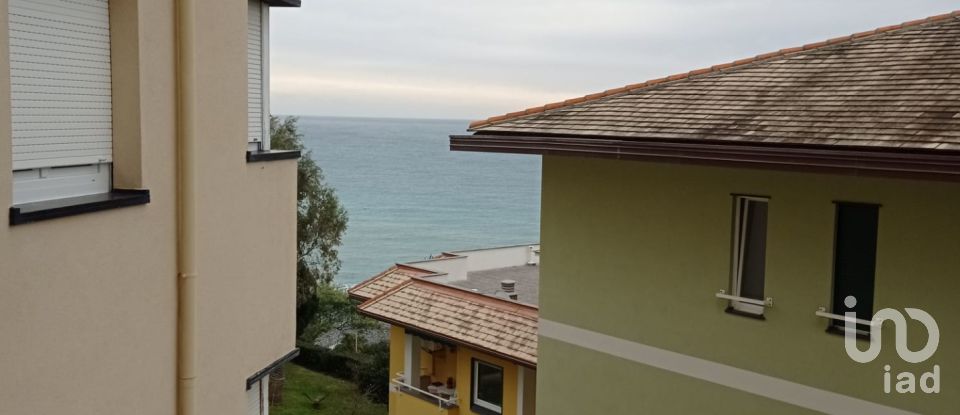 Two-room apartment of 62 m² in Arenzano (16011)