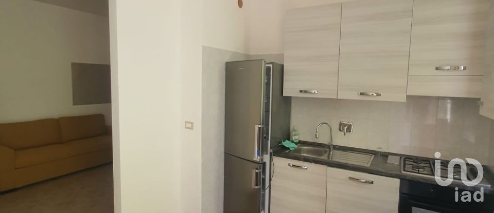 Appartamento 6 locali di 75 m² a Genova (16127)