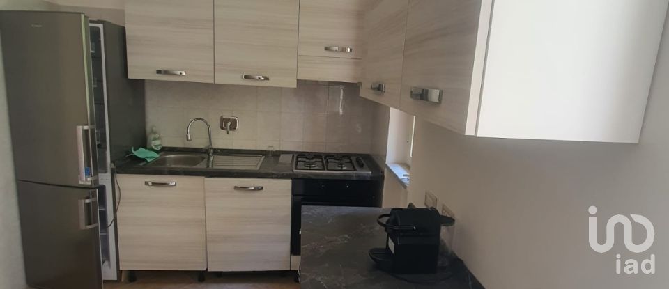 Appartamento 6 locali di 75 m² a Genova (16127)