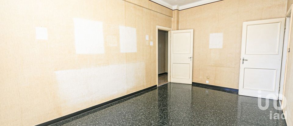 Appartamento 5 locali di 90 m² a Genova (16153)