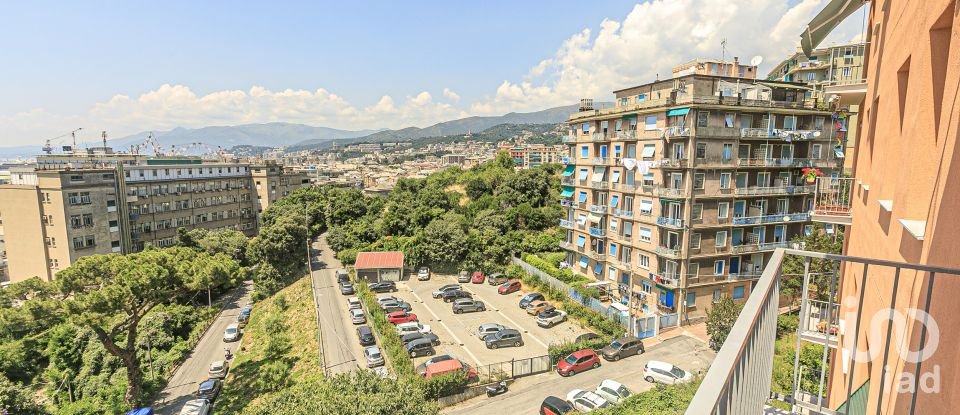 Apartment 5 rooms of 90 m² in Genova (16153)