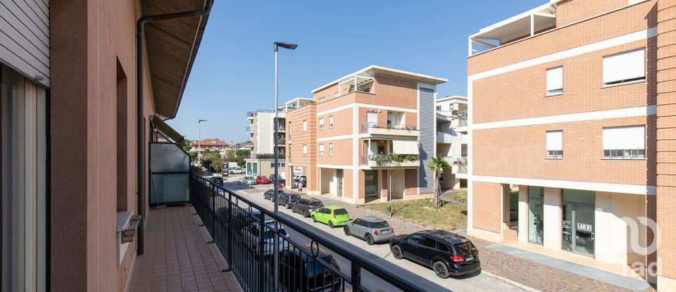 Appartamento 7 locali di 100 m² a Civitanova Marche (62012)