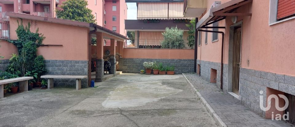 Two-room apartment of 62 m² in Paderno Dugnano (20037)