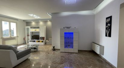 Casale 7 locali di 269 m² in Marciano della Chiana (52047)