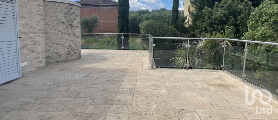 Villa 7 locali di 269 m² in Marciano della Chiana (52047)