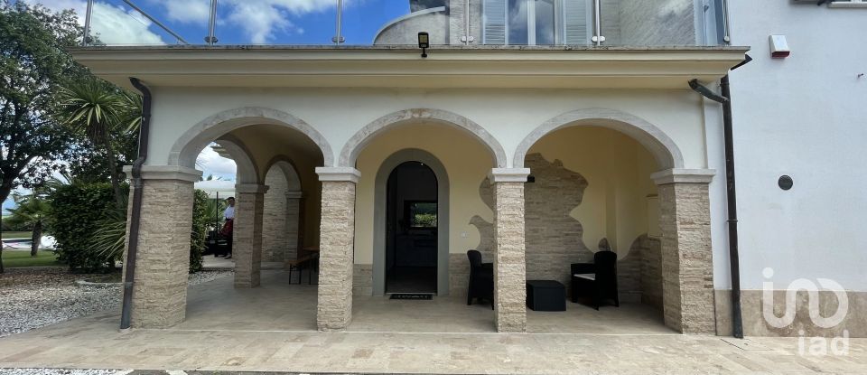 Villa 7 locali di 269 m² in Marciano della Chiana (52047)