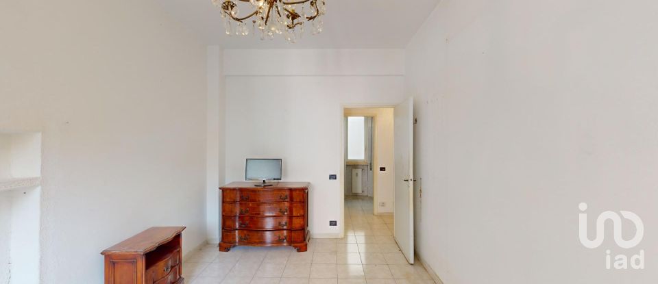 Three-room apartment of 73 m² in Arenzano (16011)