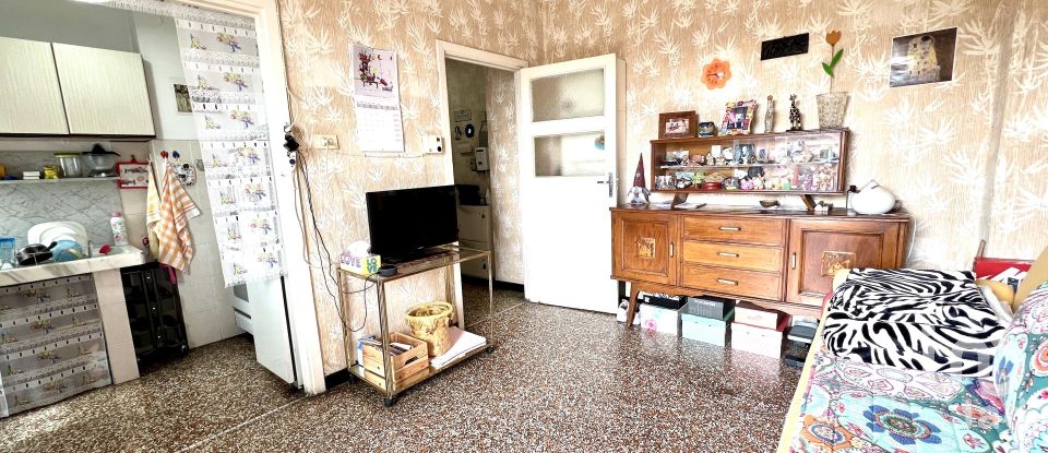 Three-room apartment of 45 m² in Genova (16131)