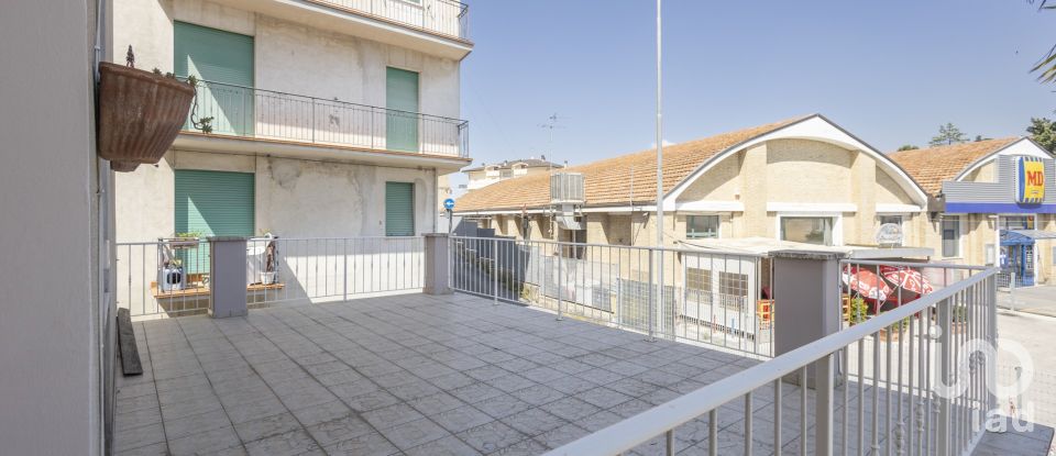 Triplice 4 locali di 112 m² a Montegranaro (63812)