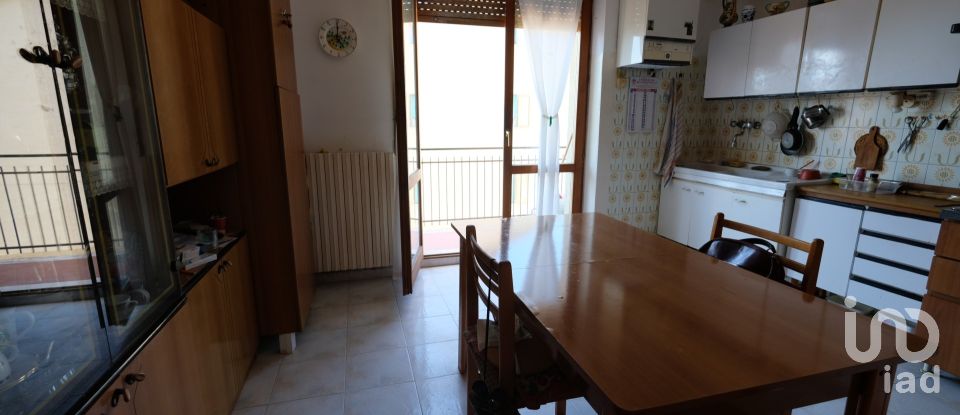 Apartment 5 rooms of 120 m² in Cupramontana (60034)