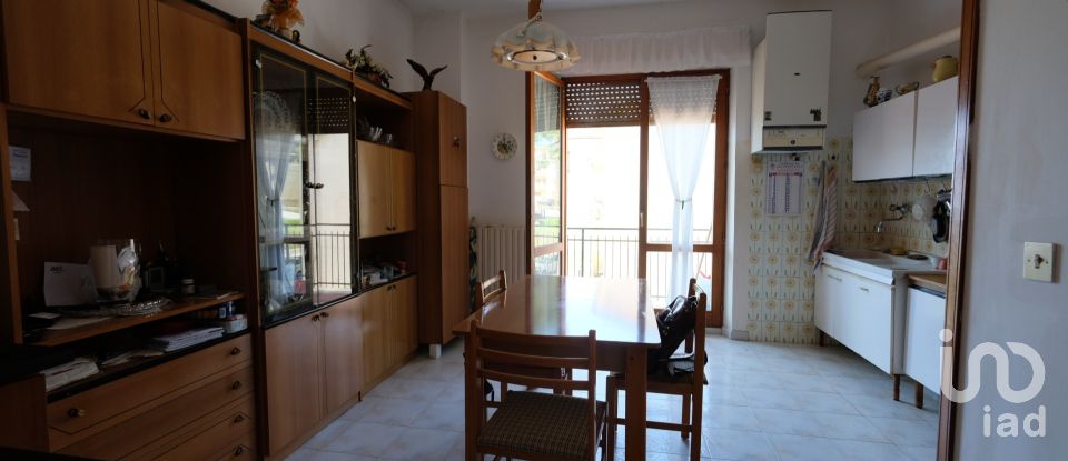 Apartment 5 rooms of 120 m² in Cupramontana (60034)