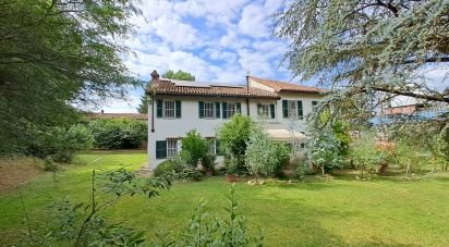 Casale 16 locali di 362 m² in Quattordio (15028)