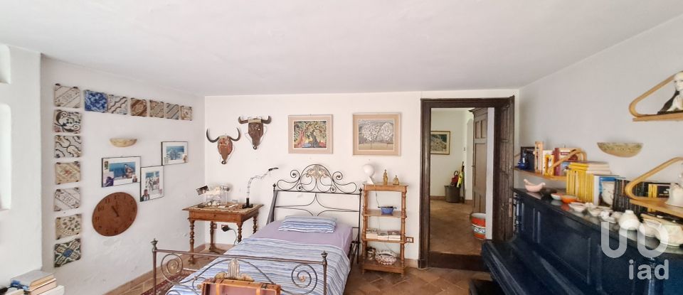 Farm 16 rooms of 362 m² in Quattordio (15028)