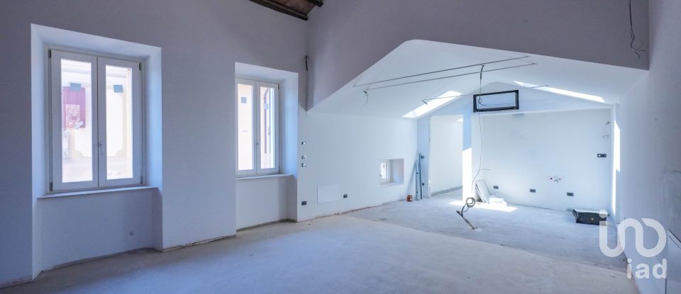 Immobile di prestigio 5 locali di 219 m² a Desenzano del Garda (25015)