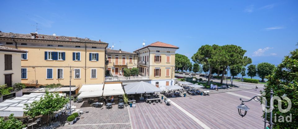 Hotel 5 rooms of 149 m² in Desenzano del Garda (25015)