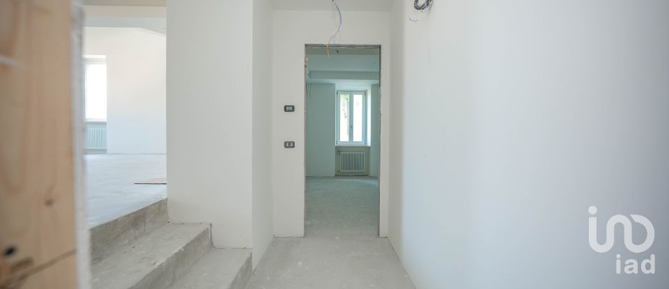 Immobile di prestigio 5 locali di 149 m² a Desenzano del Garda (25015)