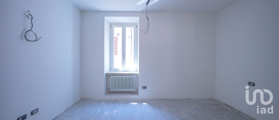 Immobile di prestigio 6 locali di 156 m² a Desenzano del Garda (25015)