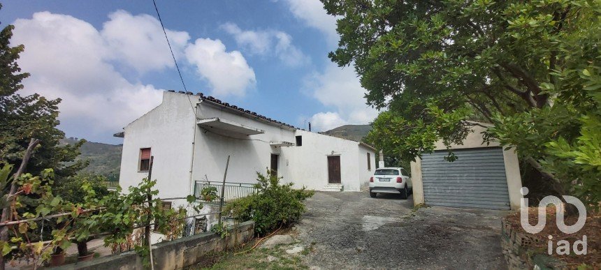 Lodge 8 rooms of 170 m² in Amantea (87032)