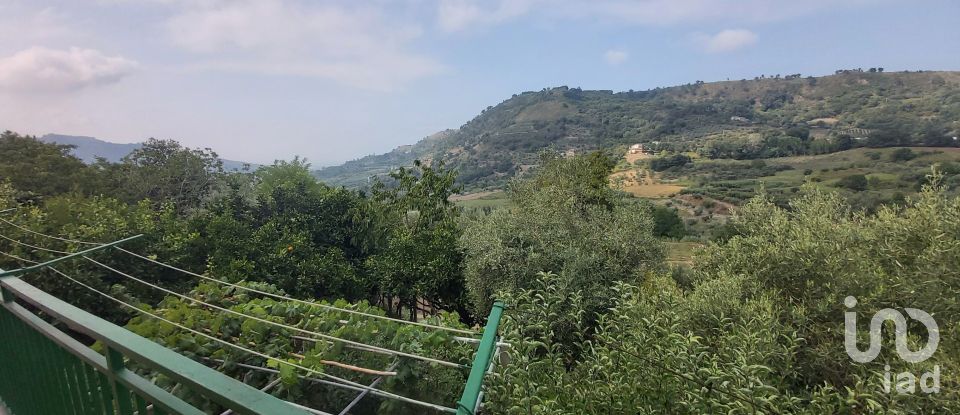 Casa 8 locali di 170 m² in Amantea (87032)