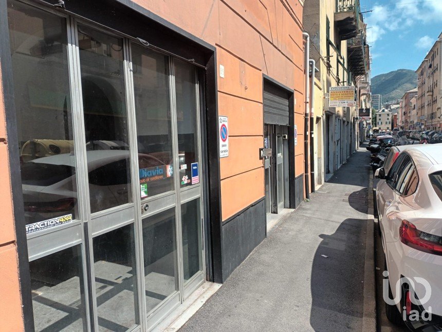 Negozio / locale commerciale di 100 m² in Genova (16154)