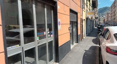 Negozio / locale commerciale di 100 m² in Genova (16154)