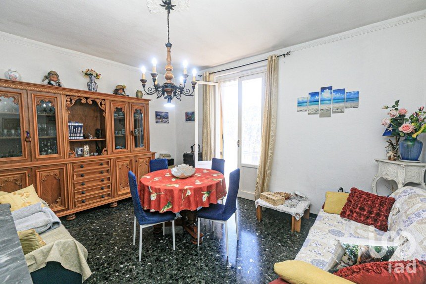 Appartamento 5 locali di 116 m² a Sestri Levante (16039)