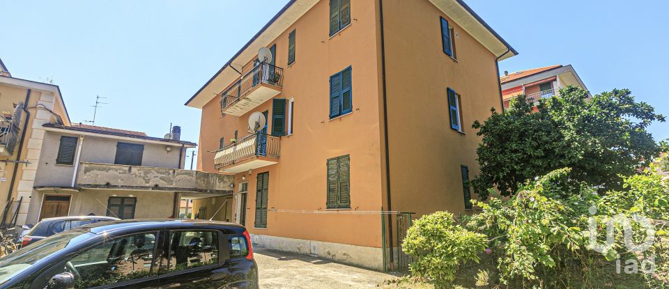 Appartamento 5 locali di 116 m² a Sestri Levante (16039)