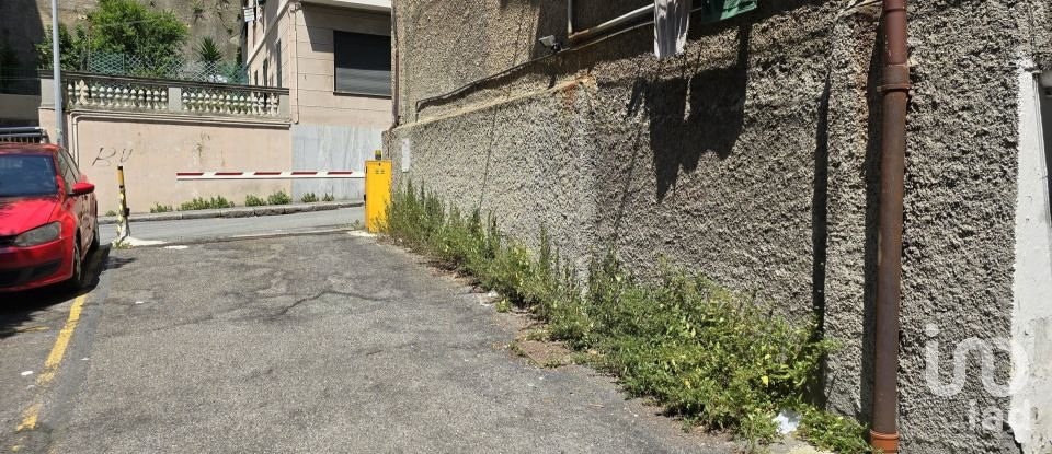 Posto auto/Box di 14 m² in Genova (16135)