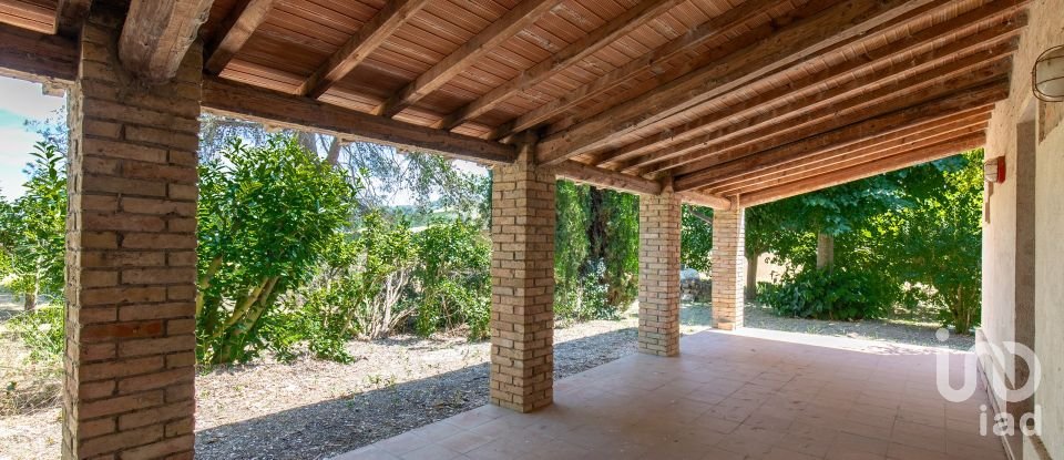 Rustico 0 locali di 420 m² in Monte San Pietrangeli (63816)