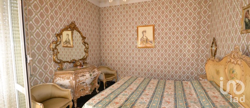 Four-room apartment of 73 m² in Genova (16149)