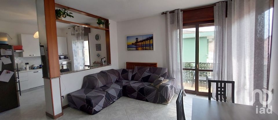 Three-room apartment of 87 m² in Paderno Dugnano (20037)