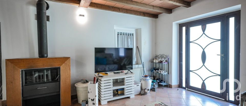 Casa indipendente 11 locali di 199 m² in Traversetolo (43029)