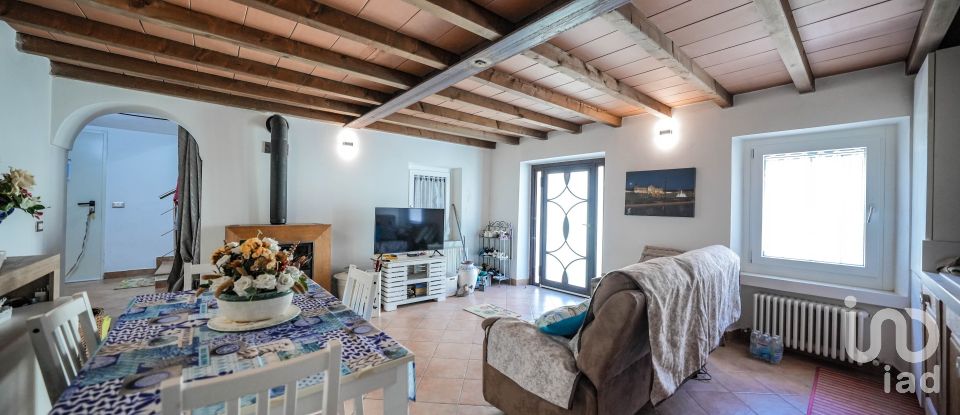 Casa indipendente 11 locali di 199 m² in Traversetolo (43029)