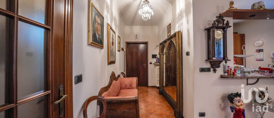 Traditional house 20 rooms of 250 m² in Langhirano (43013)