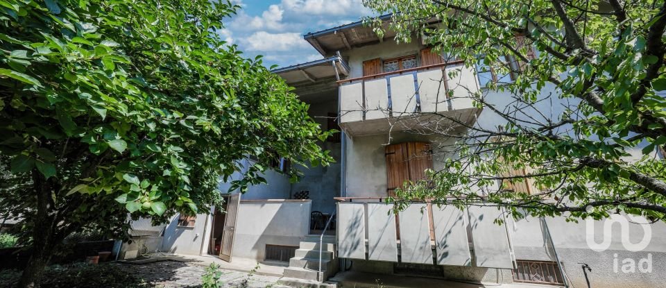 Villa a schiera 20 locali di 250 m² in Langhirano (43013)