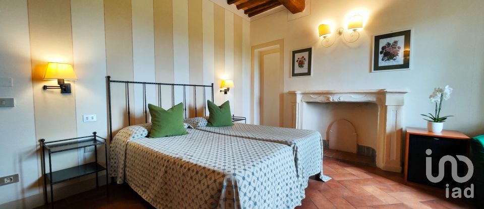 Hotel 3* of 1,200 m² in San Gimignano (53030)