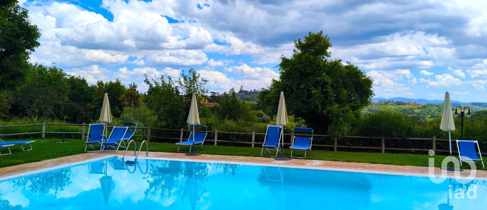 Hotel 3 * di 1.200 m² in San Gimignano (53030)