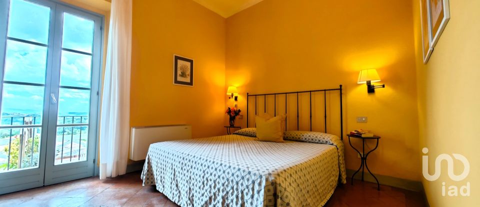 Hotel 3 * di 1.200 m² in San Gimignano (53030)