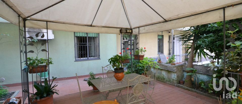 Four-room apartment of 79 m² in Genova (16133)