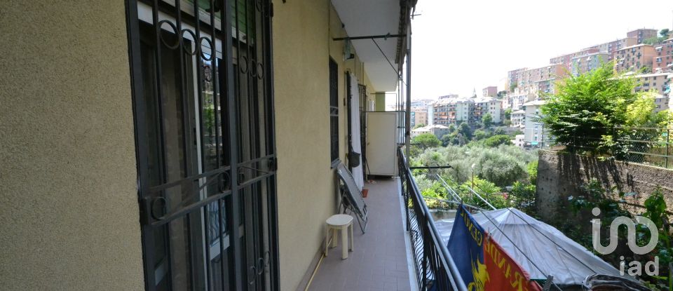 Four-room apartment of 79 m² in Genova (16133)