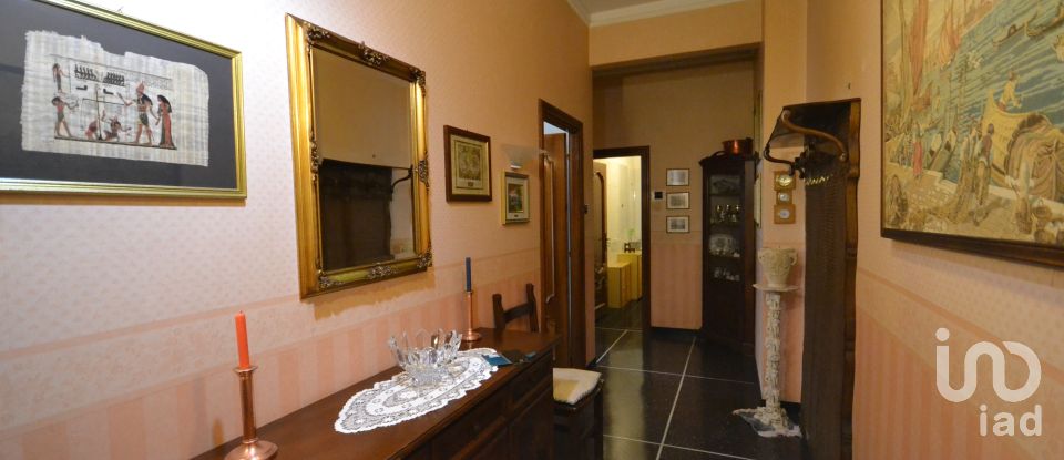 Four-room apartment of 79 m² in Genova (16133)