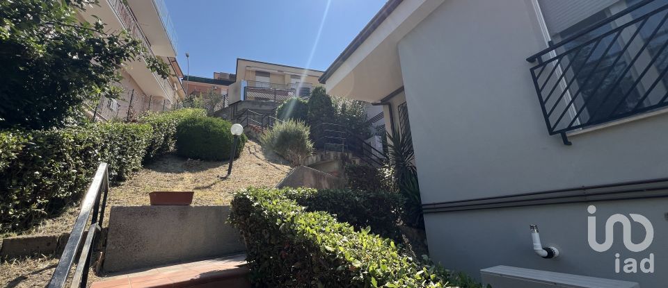 Appartamento 10 locali di 120 m² a Fermo (63900)