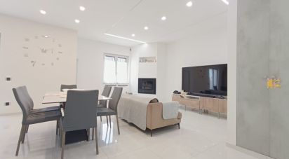 Three-room apartment of 80 m² in Villaricca (80010)