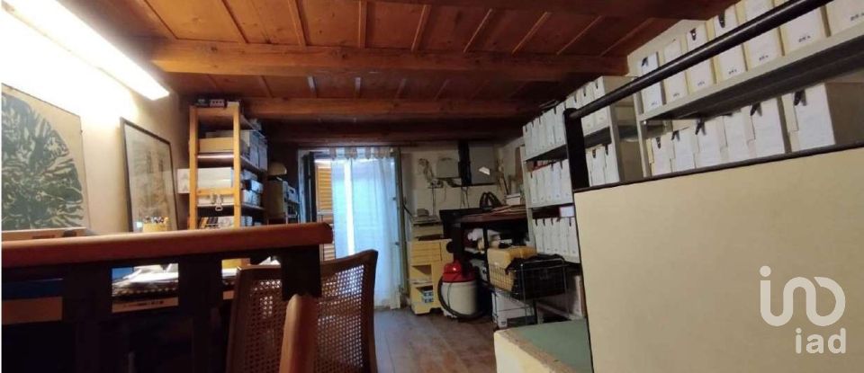 Workshop 12 rooms of 360 m² in Loreto (60025)