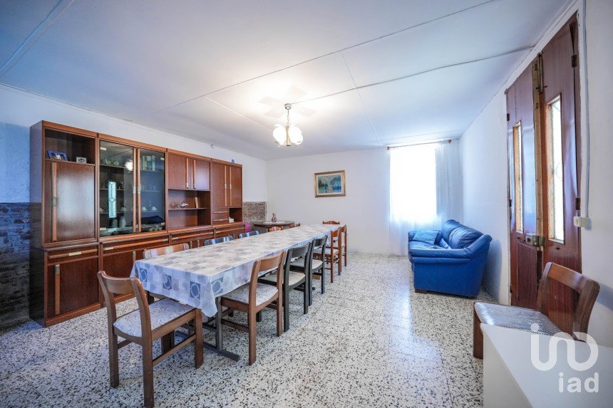 Casa indipendente 5 locali di 110 m² in Massa Fiscaglia (44025)