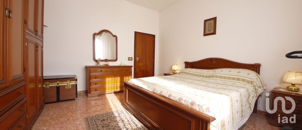 Apartment 10 rooms of 233 m² in Filottrano (60024)