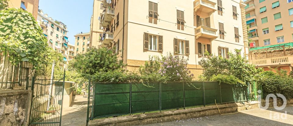 Appartamento 6 locali di 91 m² a Genova (16145)