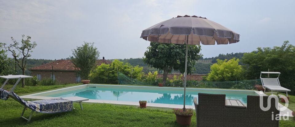 Villa storica 8 locali di 250 m² in Viarigi (14030)