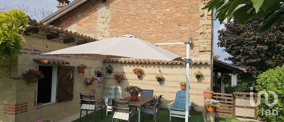 Barn conversion 8 rooms of 250 m² in Viarigi (14030)